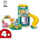 Конструктор LEGO Bluey Веселощі з Блуї та Хлоєю на ігровому майданчику