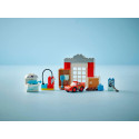 Конструктор LEGO DUPLO Disney Візит МакКвіна в гараж Дока