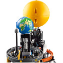 Конструктор LEGO Technic Земля та Місяць на орбіті