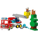 Конструктор LEGO DUPLO Town Пожежна машина зі шлангом і пожежником