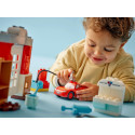 Конструктор LEGO DUPLO Disney Візит МакКвіна в гараж Дока